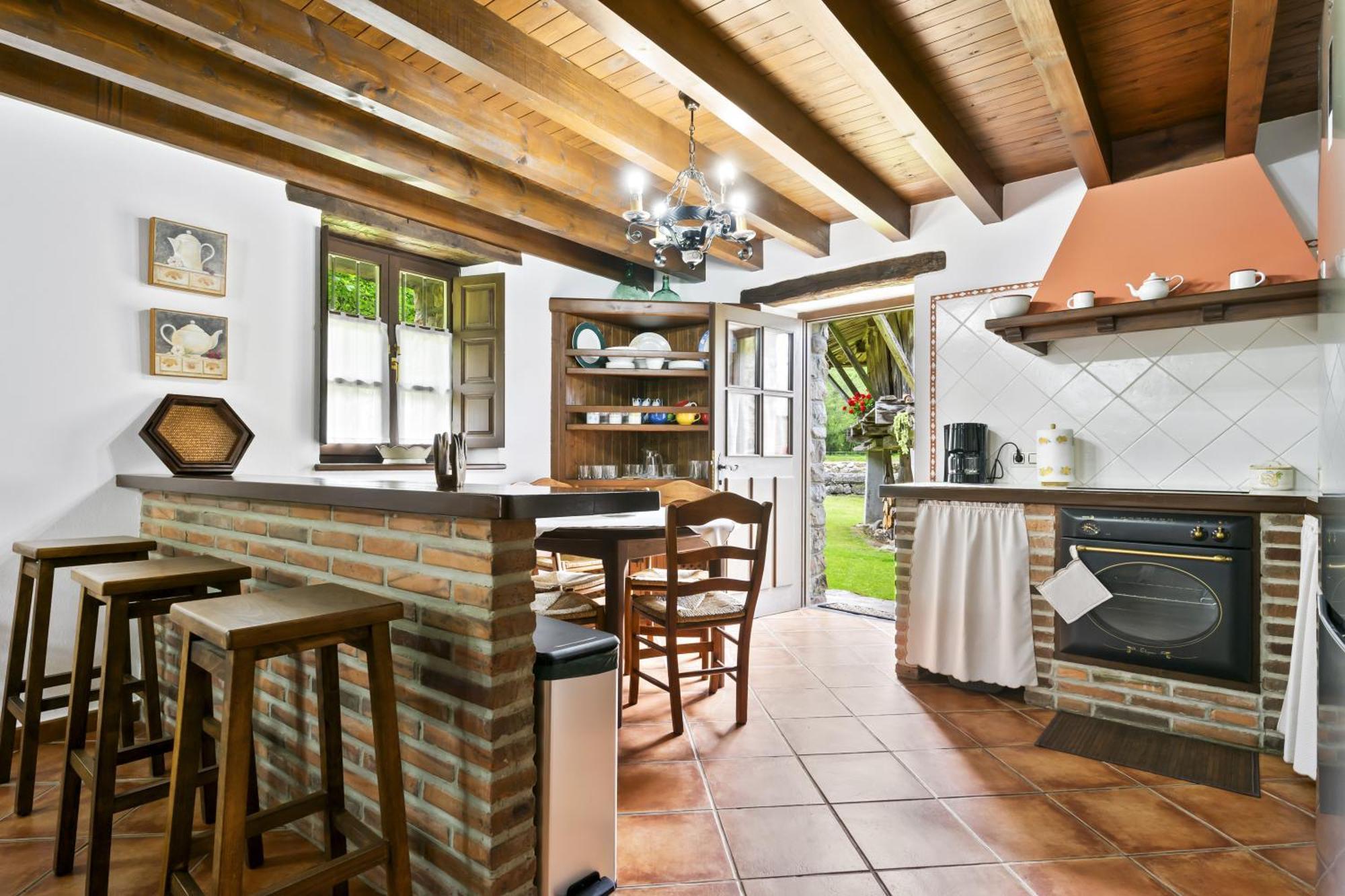 Casa De Aldea La Venta Los Probes 利亚内斯 外观 照片